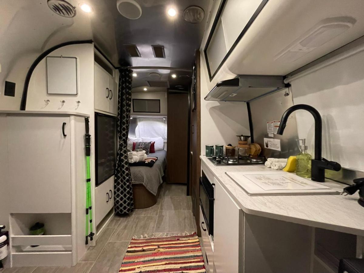 Airstream Caravel 2020 Loblolly Pines Adventure Camp 호텔 유레카 스프링스 외부 사진